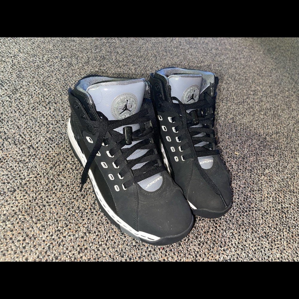 Men's Jordan nike olschool black/white/cool grey basketball shoe